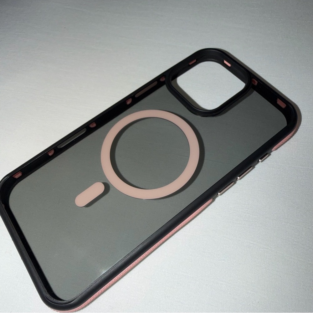 Stylish Black and Pink Phone Case iPhone 16 pro max